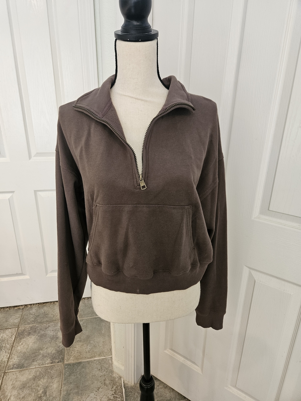 American Eagle Outfitters Brown Half-Zip Crewneck Pullover